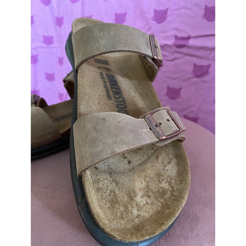 Size 38 (7-7.5) Birkenstock sandals